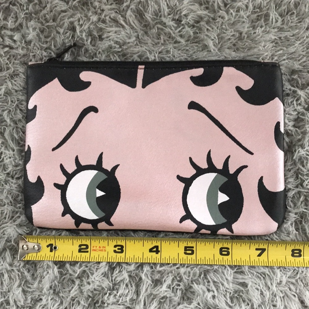 NWOT~ IPSY Betty Boop Makeup Pouch - Picture 9 of 10